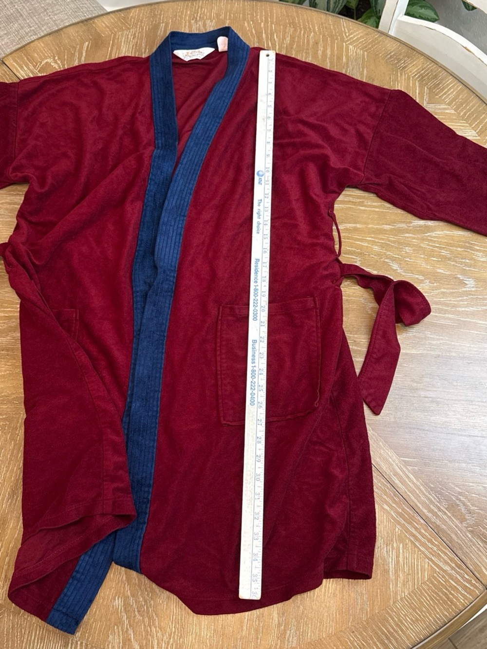 Vintage Belton Burgundy robe with Navy velour Trim - Picture 6 of 7